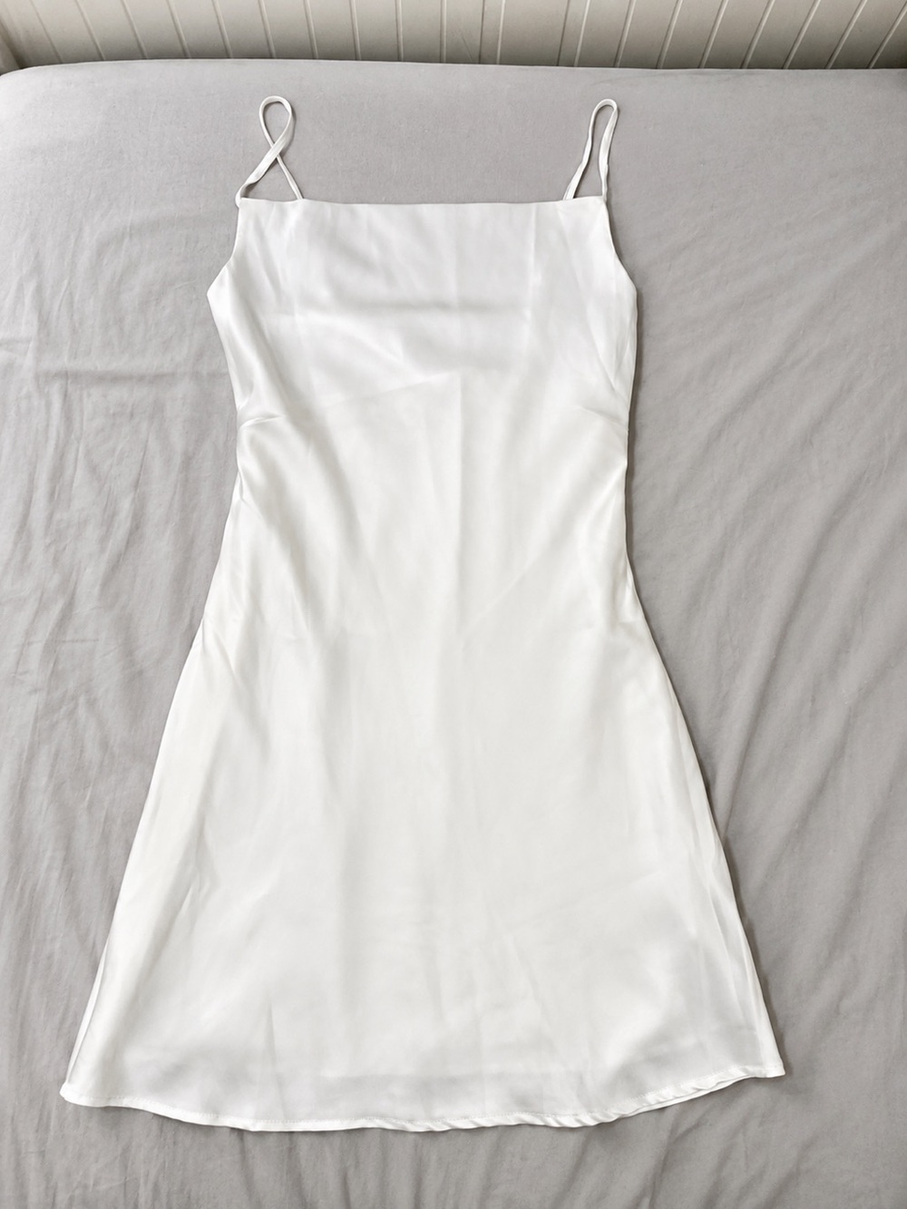 Simons White Slip Mini Dress with Spaghetti Straps (PERFECT AS A GRAD DRESS!!)